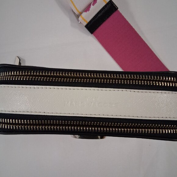 Marc Jacobs Women’s THE SNAPSHOT – Chalk - Picture 9 of 12